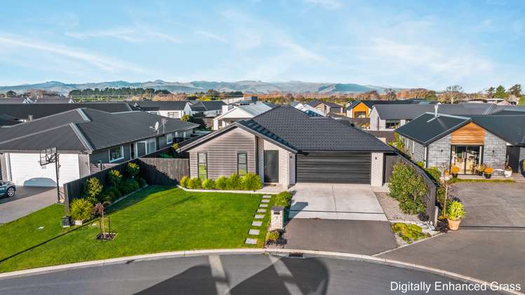 7 Biggles Place Lincoln_21