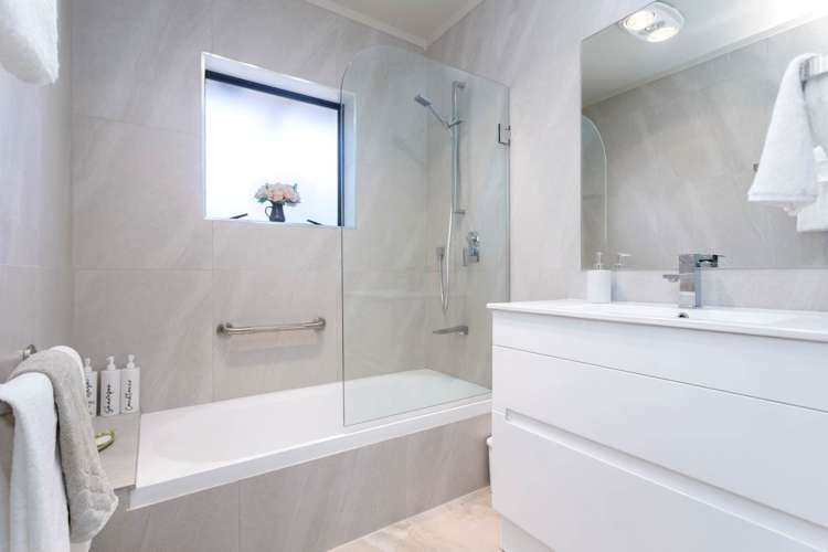 56a Crawford Avenue Mangere Bridge_13