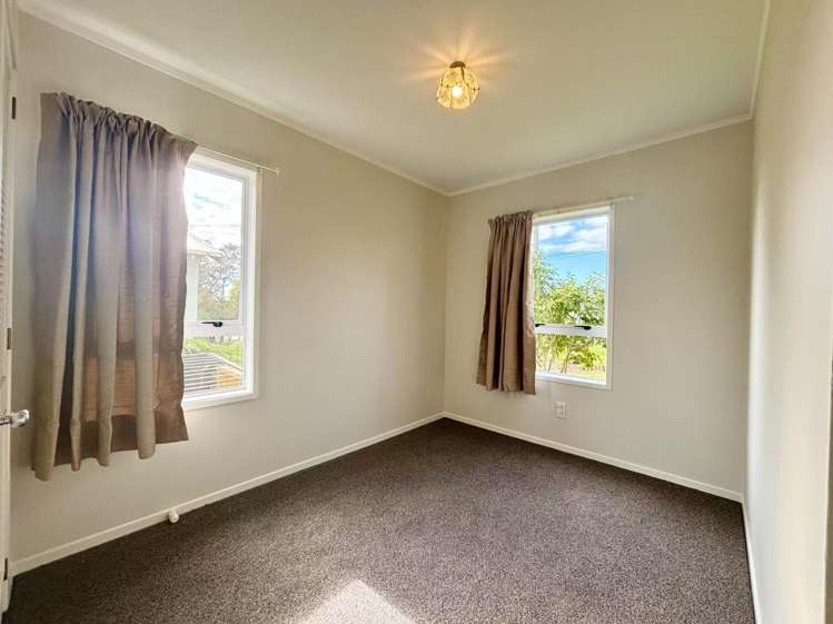 6a Brandon Road Glen Eden_11