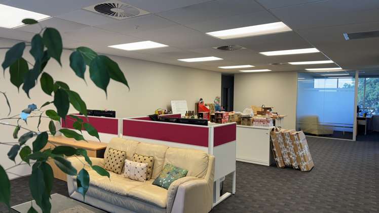 2-8 Pavilion Drive Mangere_5