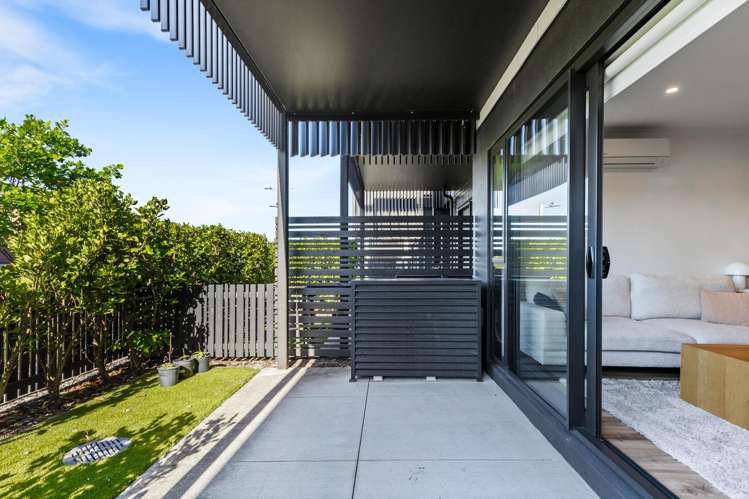 2/71 Hobsonville Point Road Hobsonville_13