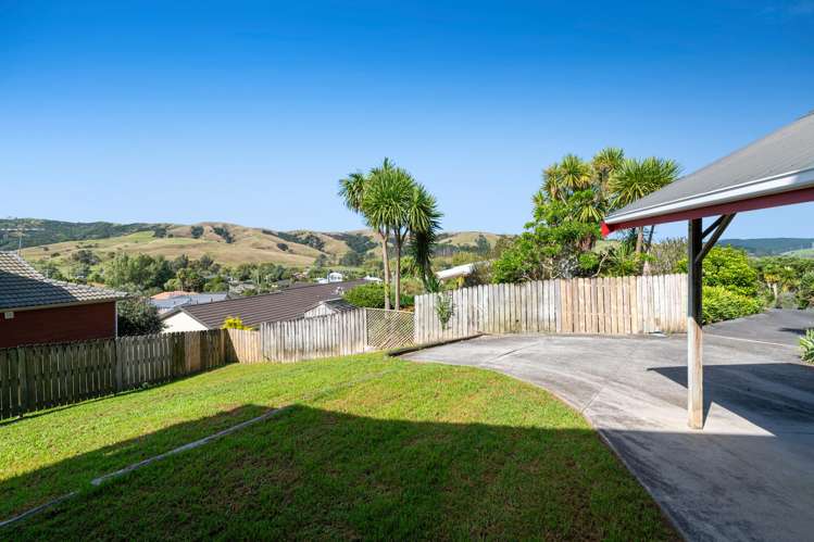 8 Empressa Heights Helensville_21