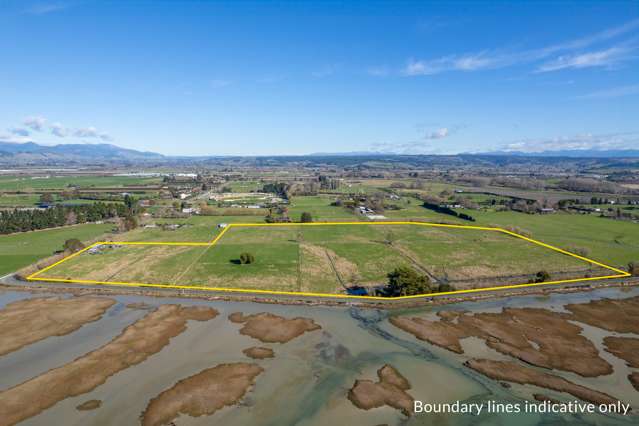 Exceptional Opportunity: 13.9 Ha Near Richmond!