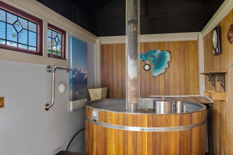 32 Bradleigh Park Fairhall_24