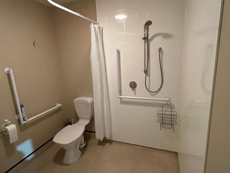 6/158 Cavendish Road Redwood_4