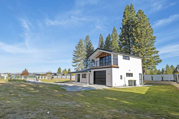 16a North West Arch Twizel_29