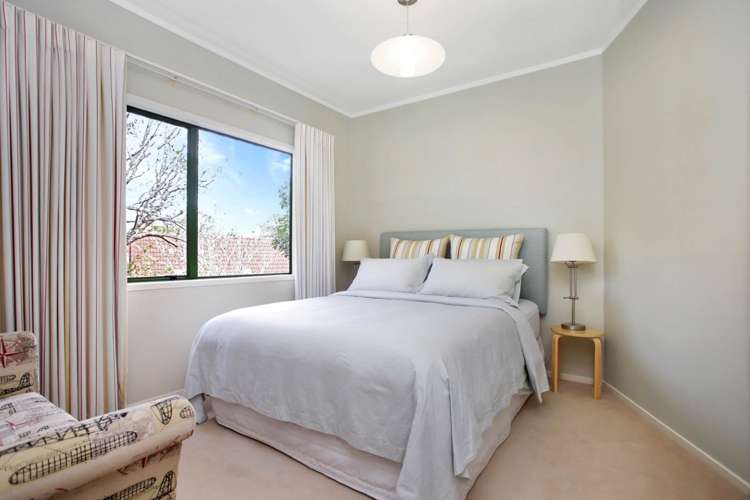 1/70 Bassett Road Remuera_12