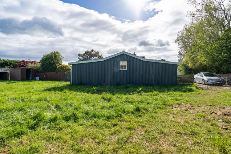 266 Bay Road West Plains_26