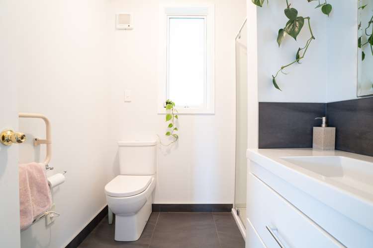 21 Thornley Street Titahi Bay_18