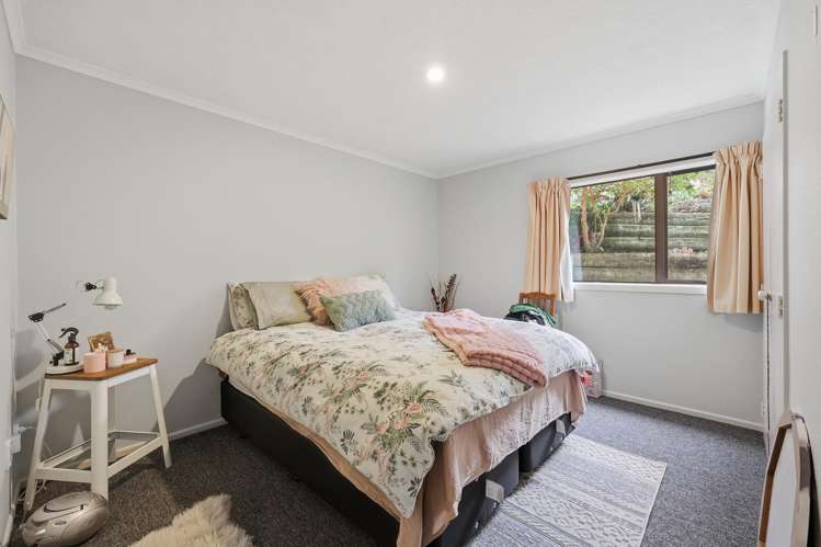21 Ferntree Drive Wakari_22