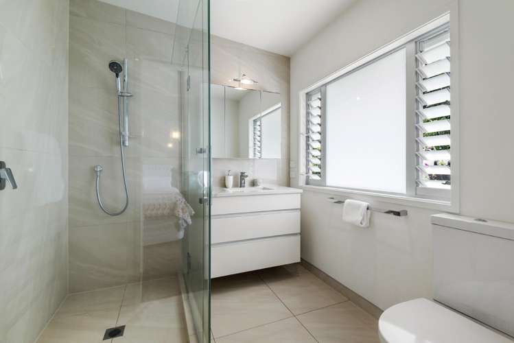 53 Parr Terrace Castor Bay_15