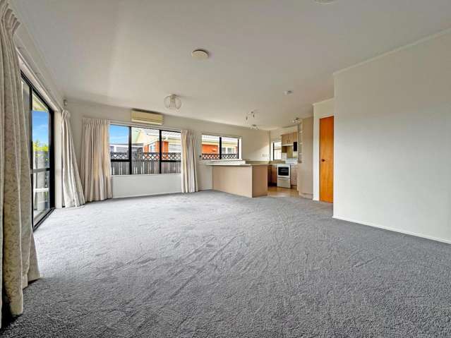 1/12 Shakespeare Road Milford_1