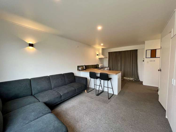 1/19 Sefton Street Havelock North_4
