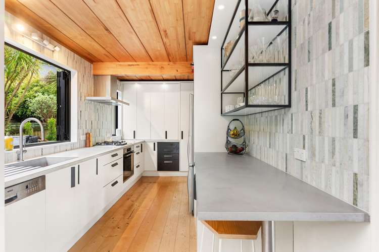 33 Park Hill Road Birkenhead_9