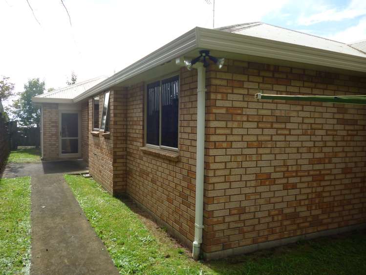 21 Pointon Glade Grandview Heights_3