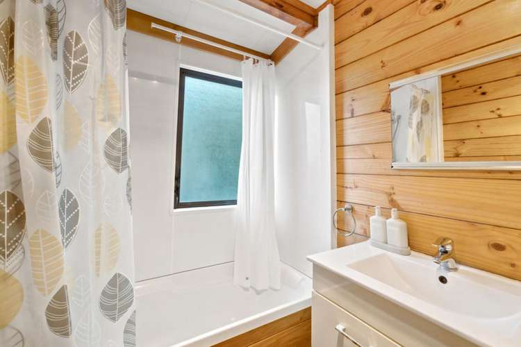 94 Brois Street Frankleigh Park_18