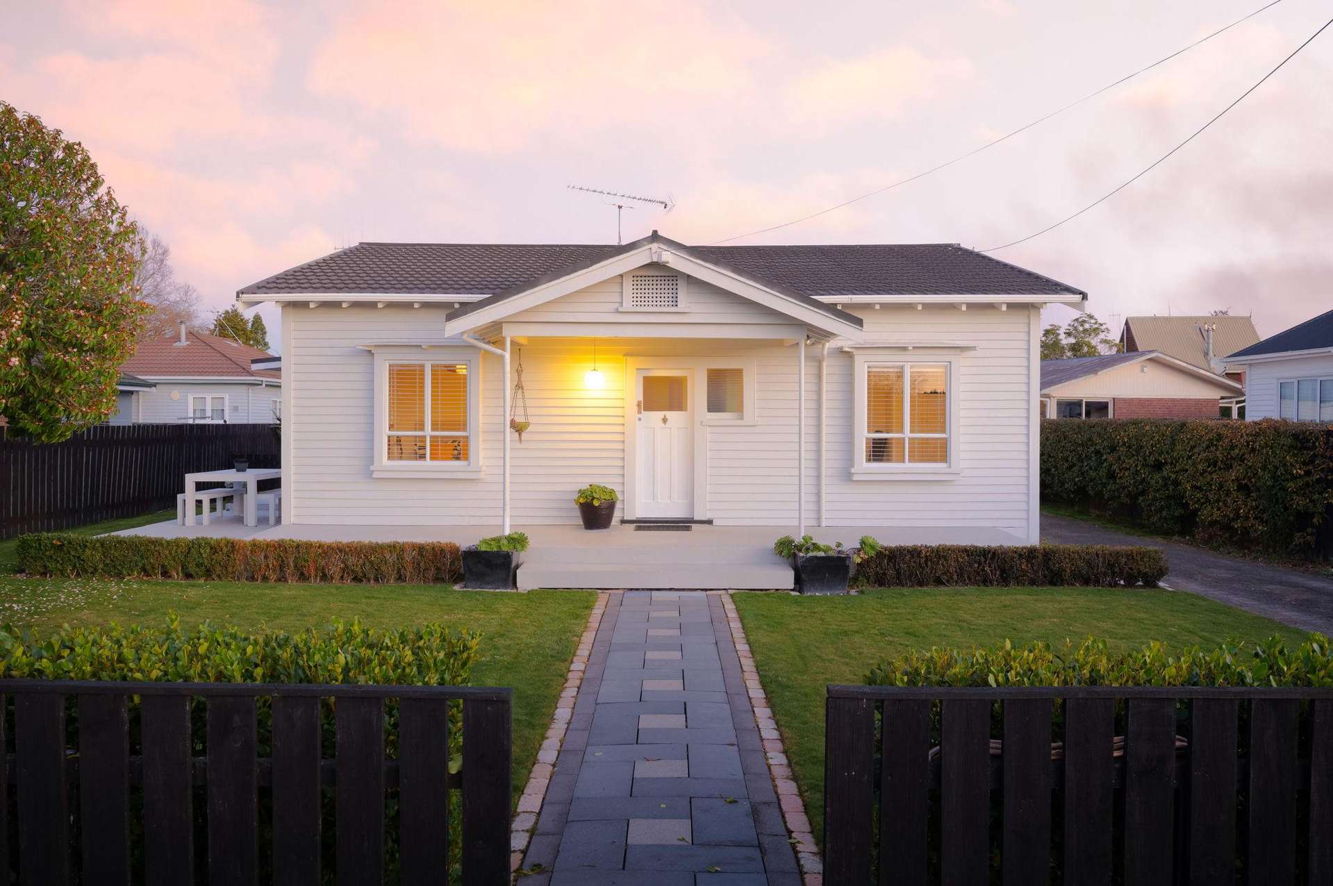 14 Bains Avenue Hamilton East_0