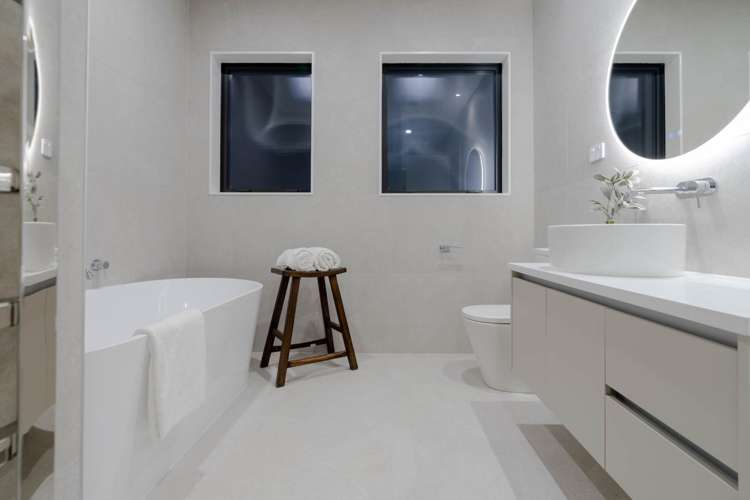 9 Puruatanga Road Wainui_17