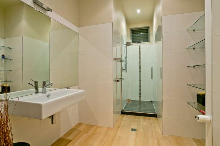 109 Beach Road Castor Bay_17