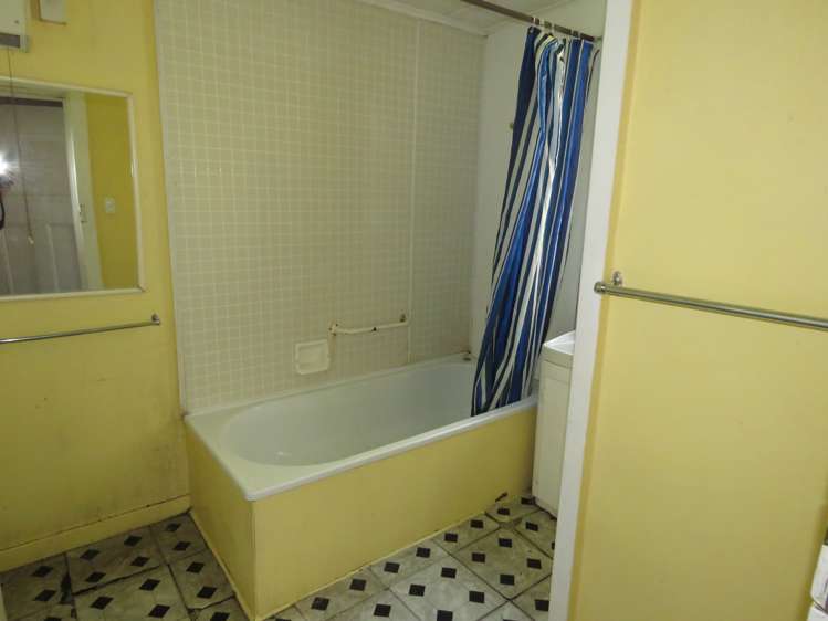 73 Shiel Street Reefton_8