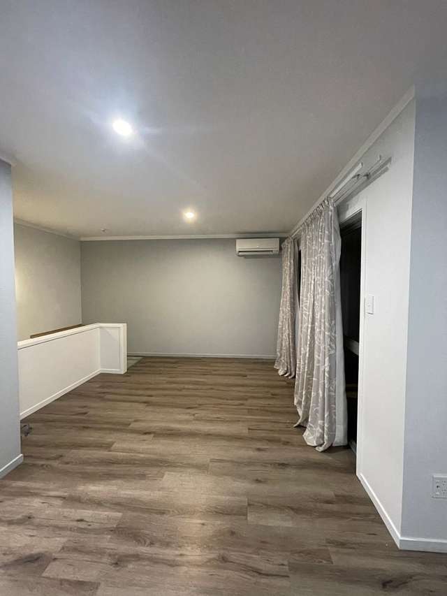 2/366A Glenfield Road Glenfield_4