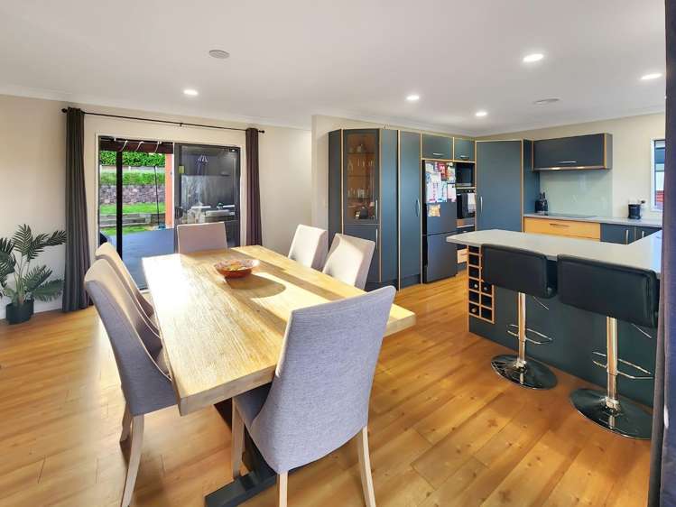 16 Birkinshaw Grove Riverstone Terraces_4