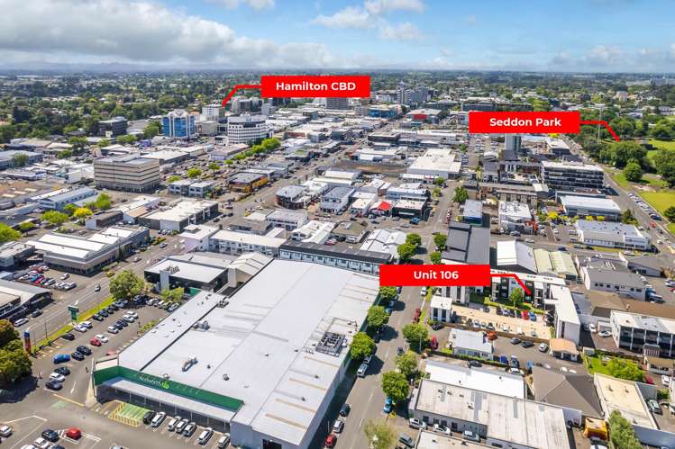 106/17 Vialou Street Hamilton Central_14