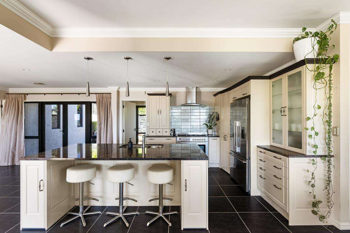 66 Little John Drive_5