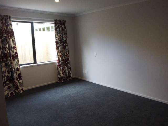 4 Austen Way Hairini_4