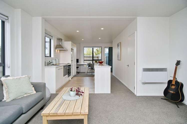 14/14 Buffon Street Waltham_7