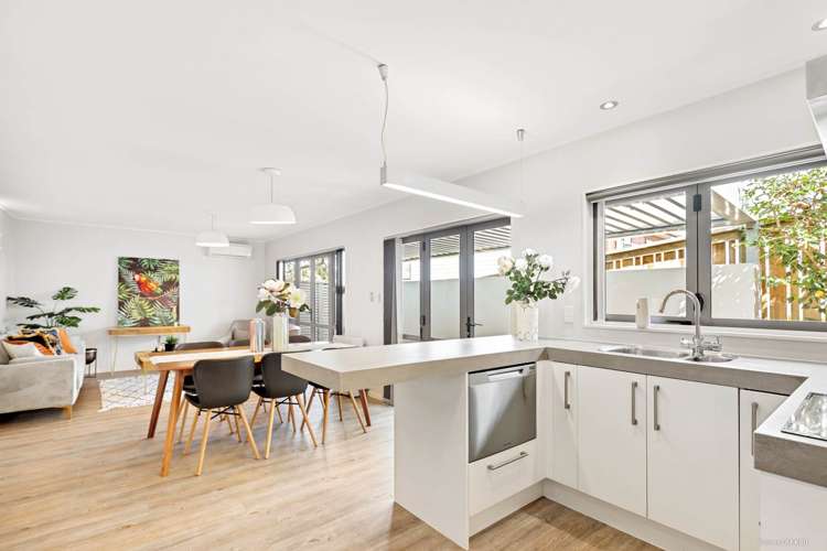 2/31 Sydney Street Hauraki_6