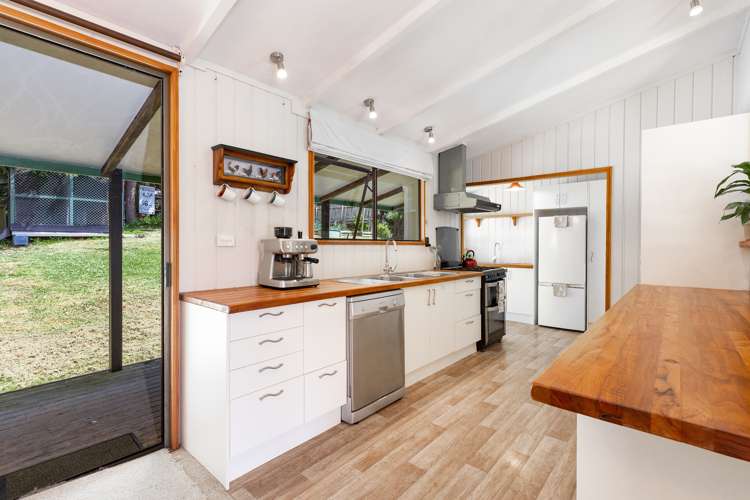 48 Marsh Road Wharehine_16