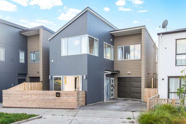 Modern Living in the Heart of Hobsonville