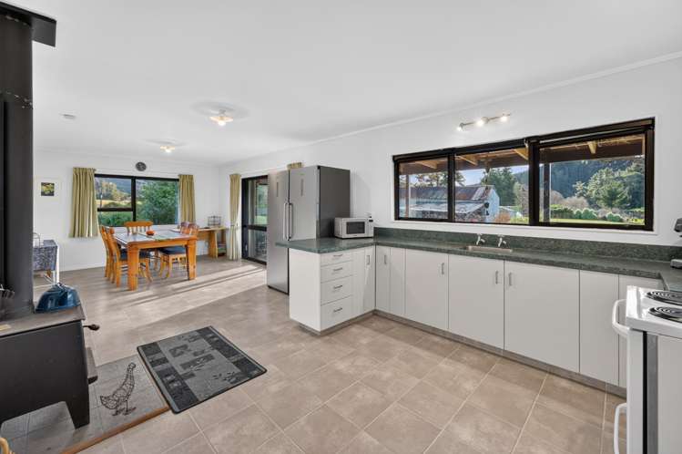 1418 Tadmor-Glenhope Road_5