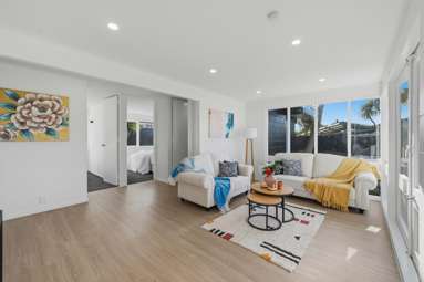 21 Lawrence Crescent_1