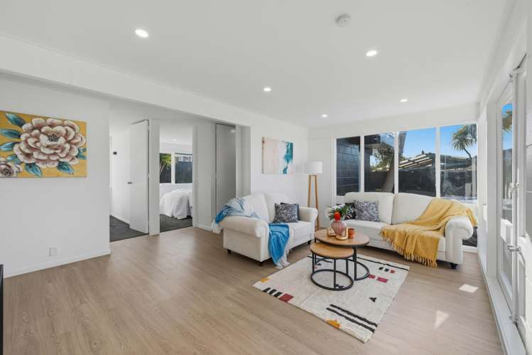 21 Lawrence Crescent_1