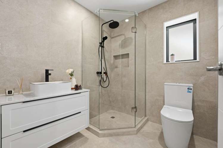 12 Aoraki Crescent Albany_16