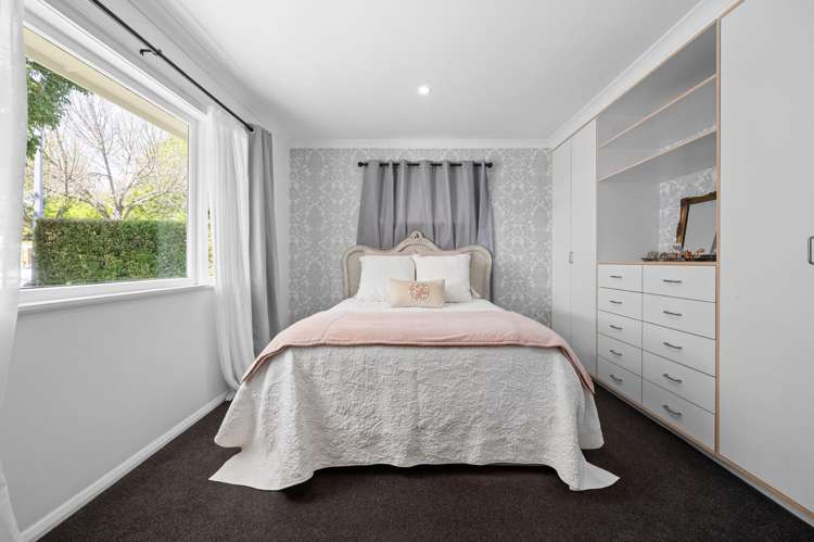 4 Sutton Crescent Hillcrest_10