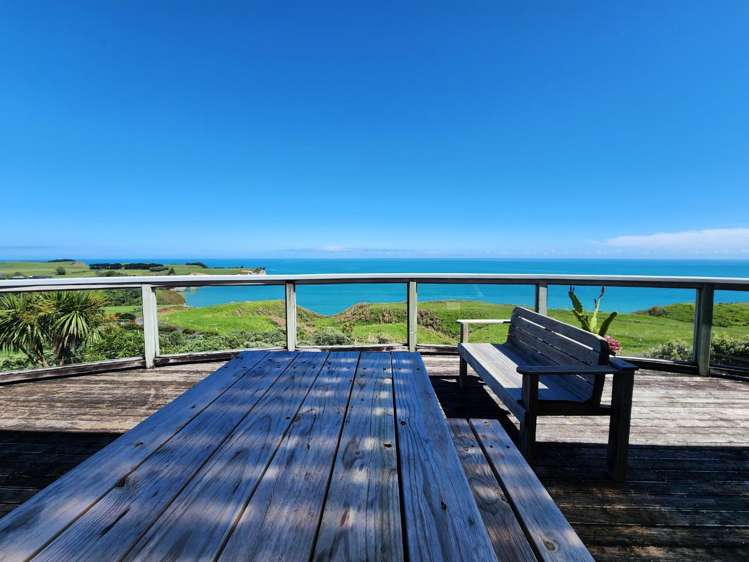 2/8 White Cliff Bay Urenui_6