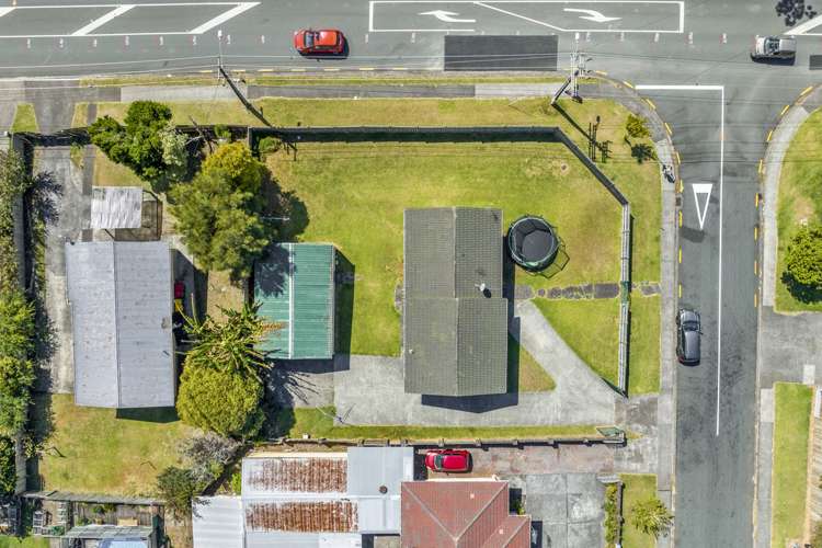 1 Tabitha Crescent Henderson_25