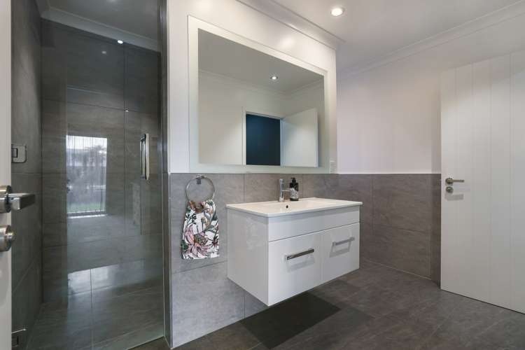 44 Tulip Drive Cambridge_16