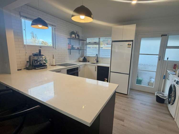 1/23 Lake Road Northcote_1