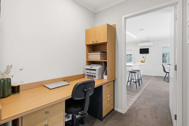 11 Barometer Way Pyes Pa_19