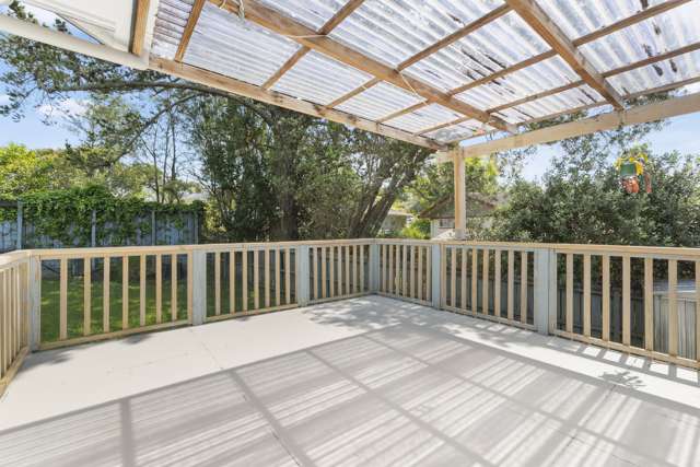 3 Theban Place Totara Vale_2