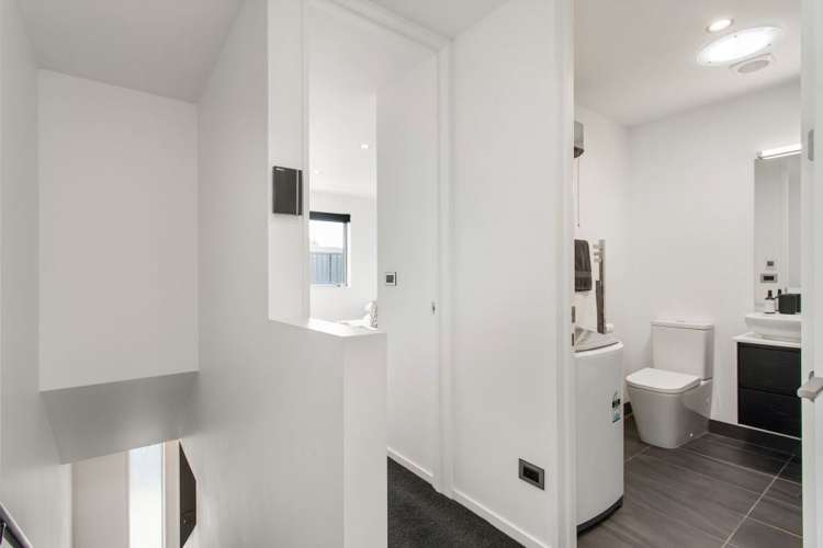 4/46 Andover Street Merivale_11