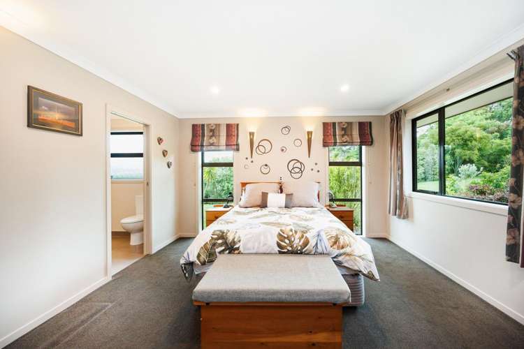 54 Henaghans Road Kelvin Grove_13