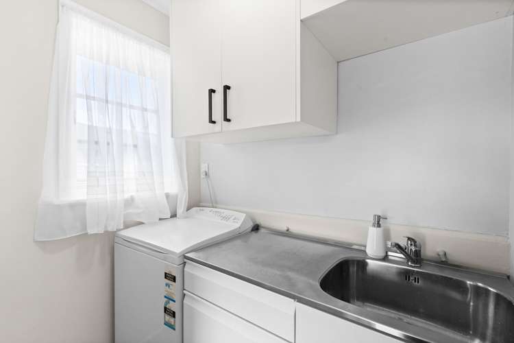 808 Park Road South Akina_8