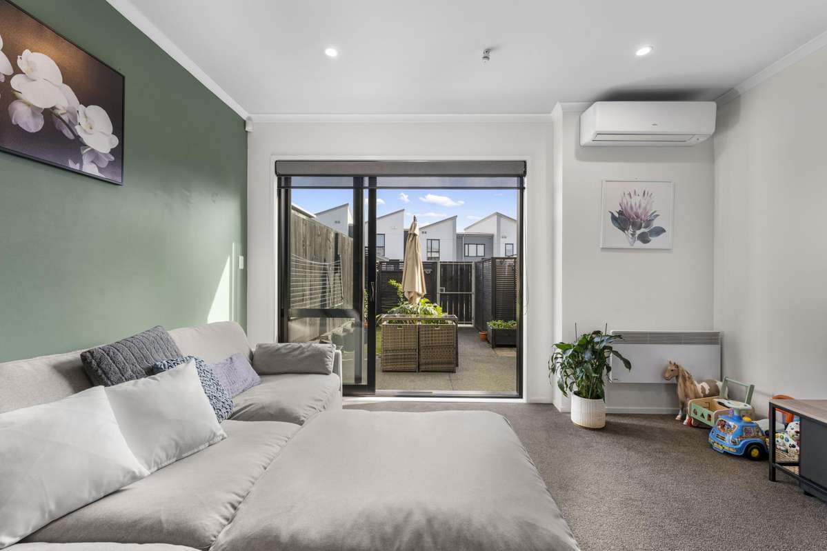 10 Malcolm Calder Road_5