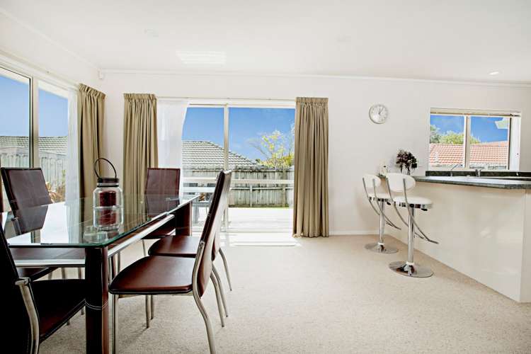 16 Ambleside Drive Northpark_7