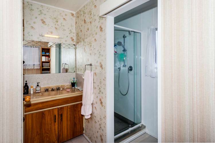 104 Awarua Place Whangamata_16